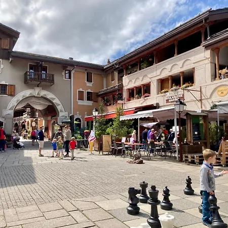 Apartment Ruim En Net Super Gelegen Aan De Piste Valmorel